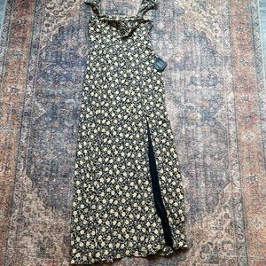 Lulu’s Black Floral Maxi Dress with Slit